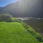 La Ferme De La Semois Au Bord De L'eau 7 *