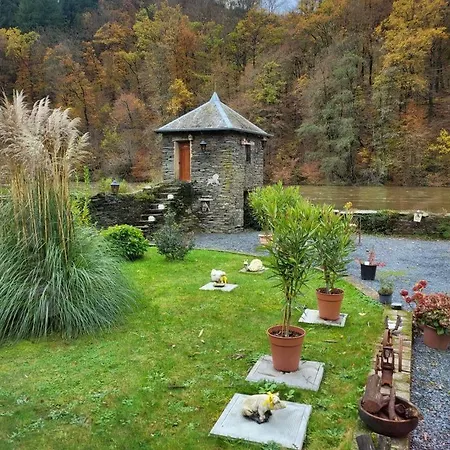 La Ferme De La Semois Au Bord De L'eau 7 *