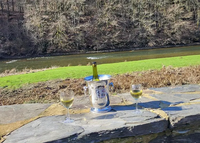 La Ferme De La Semois Au Bord De L'eau 7 * Laviot
