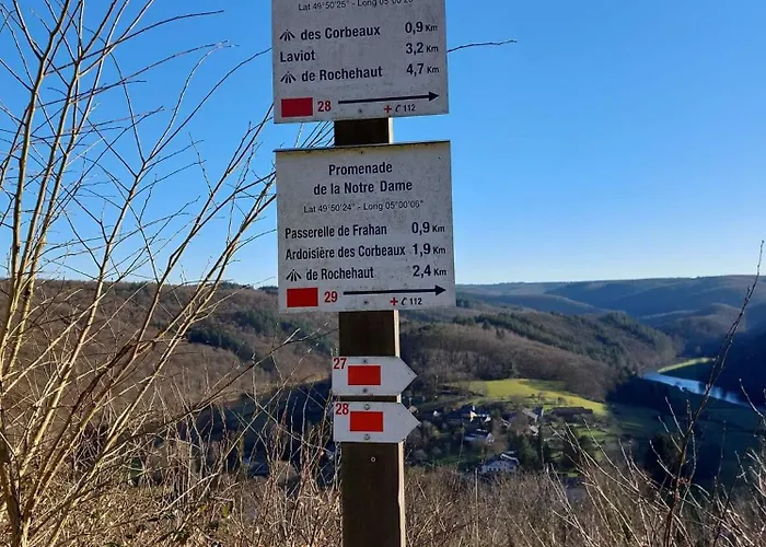 Vakantiehuis La Ferme De La Semois Au Bord De L'eau 7 Laviot